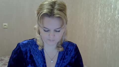 karennelsonx online show from January 24, 2025, 4:28 pm