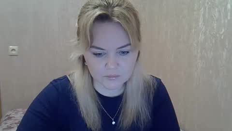 karennelsonx online show from February 4, 2025, 3:04 pm