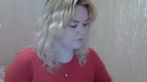 karennelsonx online show from February 5, 2025, 12:17 pm