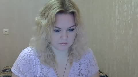 karennelsonx online show from February 13, 2025, 12:00 pm