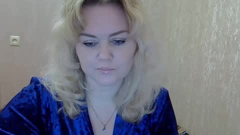 karennelsonx online show from February 14, 2025, 12:47 pm