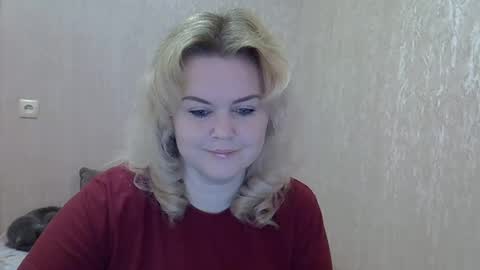 karennelsonx online show from February 16, 2025, 7:26 am
