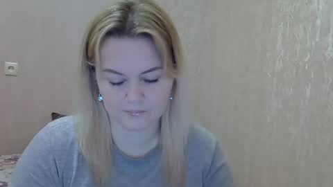 karennelsonx online show from February 19, 2025, 12:00 pm