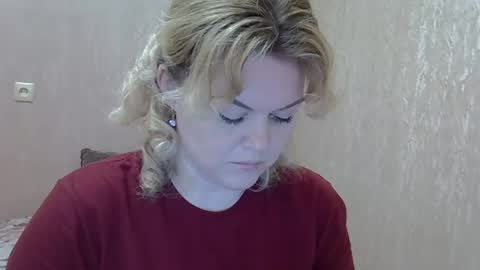 karennelsonx online show from February 27, 2025, 10:37 am