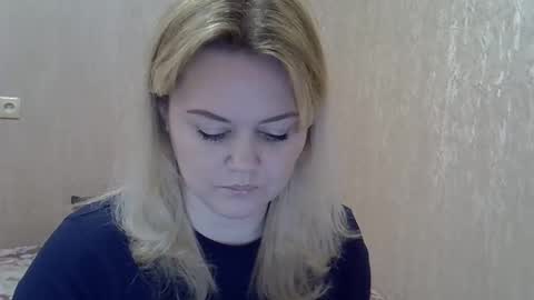 karennelsonx online show from February 28, 2025, 5:15 pm