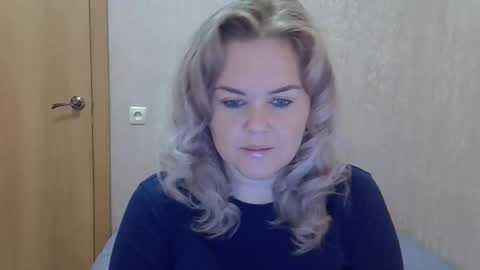 karennelsonx online show from September 14, 2025, 12:26 pm