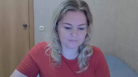 karennelsonx online show from June 12, 2026, 1:32 pm