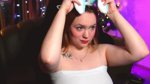 Karoline online show from December 25, 2024, 3:18 am