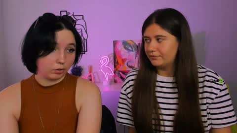 kari_pirs online show from September 18, 2025, 8:49 am