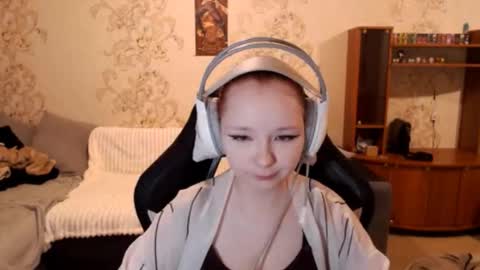 Lisa Backler online show from September 19, 2025, 3:24 pm