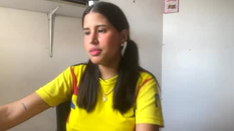 Snapshot of kariina_candy chatting on June 21, 2026, 3:36 pm kariina candy and fox online show from June 21, 2026, 3:36 pm