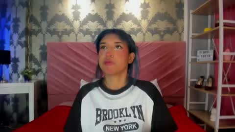 Snapshot of karin_ks chatting on November 4, 2025, 7:24 pm Karina online show from November 4, 2025, 7:24 pm