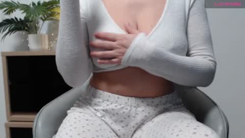 You can call me K  online show from February 16, 2025, 8:33 pm