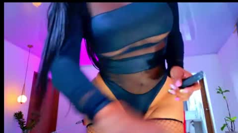 karina4squirt online show from June 15, 2026, 8:00 pm
