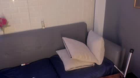 Snapshot of karina_gomez_18 chatting on September 14, 2025, 11:09 am Kari online show from September 14, 2025, 11:09 am