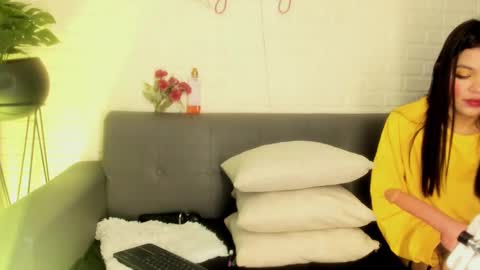 Snapshot of karina_gomez_18 chatting on October 6, 2025, 11:29 am Kari online show from October 6, 2025, 11:29 am