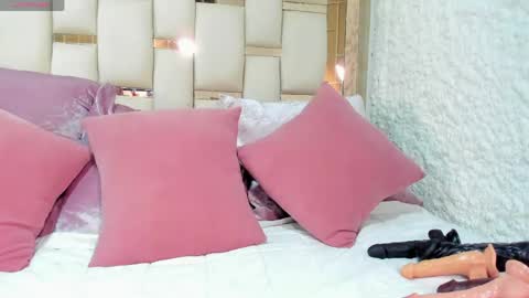 Karina online show from April 19, 2026, 10:56 pm