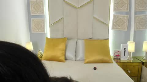 karinaacox online show from May 11, 2026, 2:45 pm