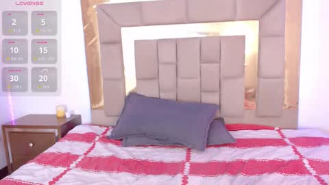 Karina online show from March 18, 2026, 1:14 pm