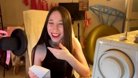 karinasun online show from February 21, 2026, 3:57 pm