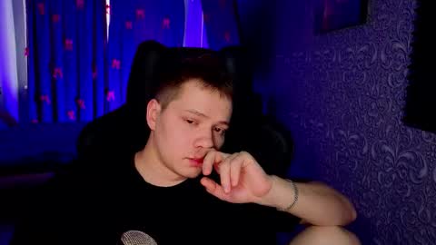 Snapshot of karl_night_ chatting on February 24, 2026, 8:12 am karl night online show from February 24, 2026, 8:12 am