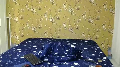 Karla online show from October 7, 2025, 3:04 am