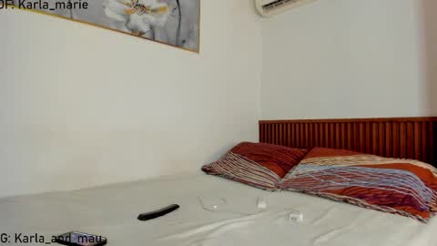 Snapshot of karla_and_mau chatting on April 6, 2026, 1:36 am Karla Mau online show from April 6, 2026, 1:36 am