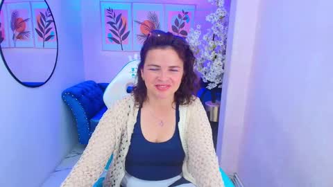 Karla online show from September 17, 2025, 3:30 am