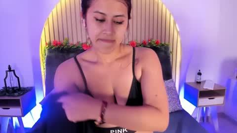 Snapshot of karla_gonzaless chatting on January 25, 2025, 12:48 am Karla Gonzaless online show from January 25, 2025, 12:48 am