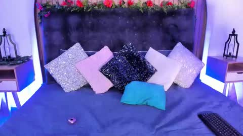 Snapshot of karla_gonzaless chatting on September 19, 2025, 9:43 am Karla Gonzaless online show from September 19, 2025, 9:43 am