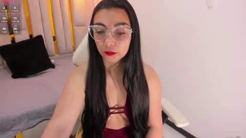 Karla  online show from December 12, 2024, 11:07 am