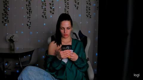 Snapshot of karla_lim chatting on March 6, 2025, 9:20 pm karla_lim online show from March 6, 2025, 9:20 pm