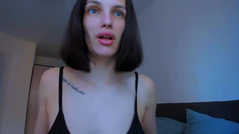 karla_lim online show from May 23, 2026, 4:22 pm