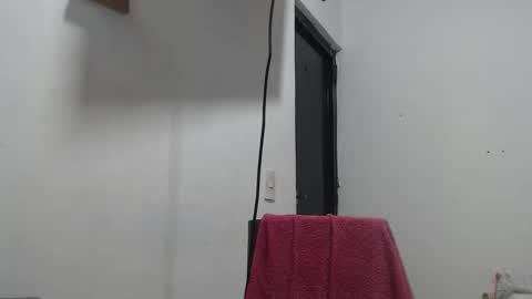 karla_lov2 online show from October 10, 2025, 4:22 am