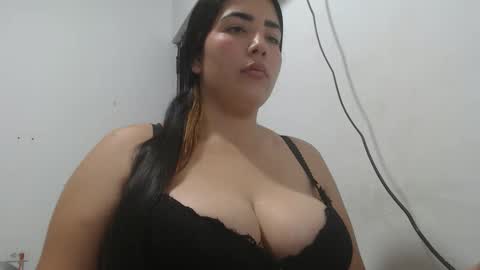 Snapshot of karla_lov3 chatting on September 24, 2025, 8:34 pm karla_lov3 online show from September 24, 2025, 8:34 pm