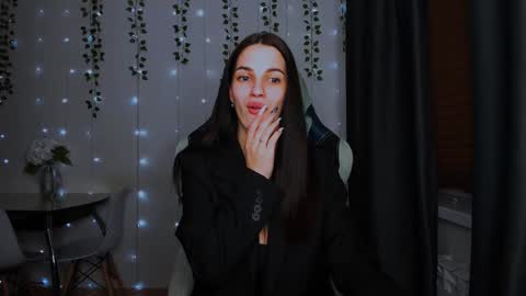 Ask me online show from January 25, 2025, 2:25 pm