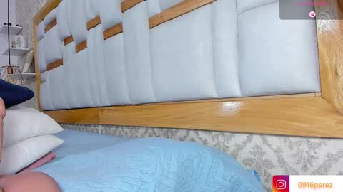 karolina  online show from October 10, 2025, 9:03 pm