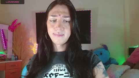 Snapshot of karla_zambrano chatting on December 6, 2024, 9:57 pm karla online show from December 6, 2024, 9:57 pm