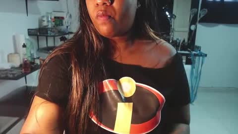 Snapshot of karlaluann chatting on October 11, 2025, 12:15 pm karlaluann online show from October 11, 2025, 12:15 pm