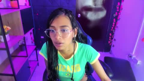 karlaslutskinny__ online show from May 13, 2026, 10:49 pm