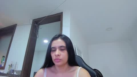 Snapshot of karlavx_01 chatting on October 10, 2025, 10:20 pm karlavx_01 online show from October 10, 2025, 10:20 pm
