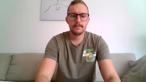 karlboo online show from July 28, 2026, 8:21 am