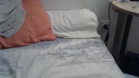 Snapshot of karledgar33 chatting on October 14, 2025, 5:30 am Karl online show from October 14, 2025, 5:30 am