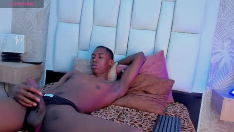 karllhil online show from March 5, 2025, 2:56 pm