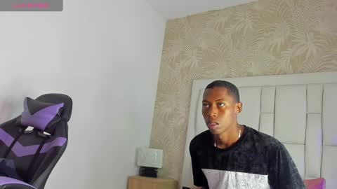 karllhil online show from March 12, 2025, 11:53 am