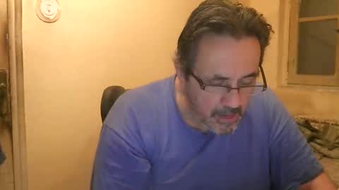 Snapshot of karlpal chatting on December 25, 2024, 6:31 am karlpal online show from December 25, 2024, 6:31 am