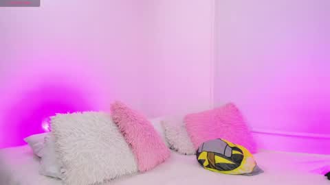 Karlyy  online show from May 14, 2026, 5:58 am