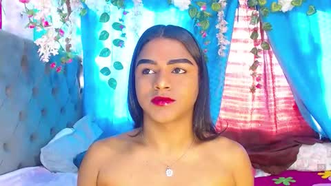 Snapshot of karly_coffe chatting on September 13, 2025, 11:21 am KARLY.  online show from September 13, 2025, 11:21 am