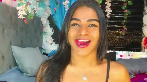 Snapshot of karly_coffe chatting on September 16, 2025, 3:51 am KARLY.  online show from September 16, 2025, 3:51 am