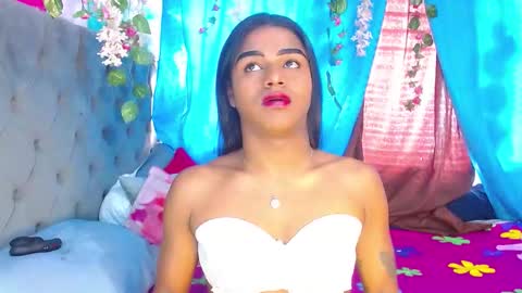 Snapshot of karly_coffe chatting on September 29, 2025, 11:37 am KARLY.  online show from September 29, 2025, 11:37 am
